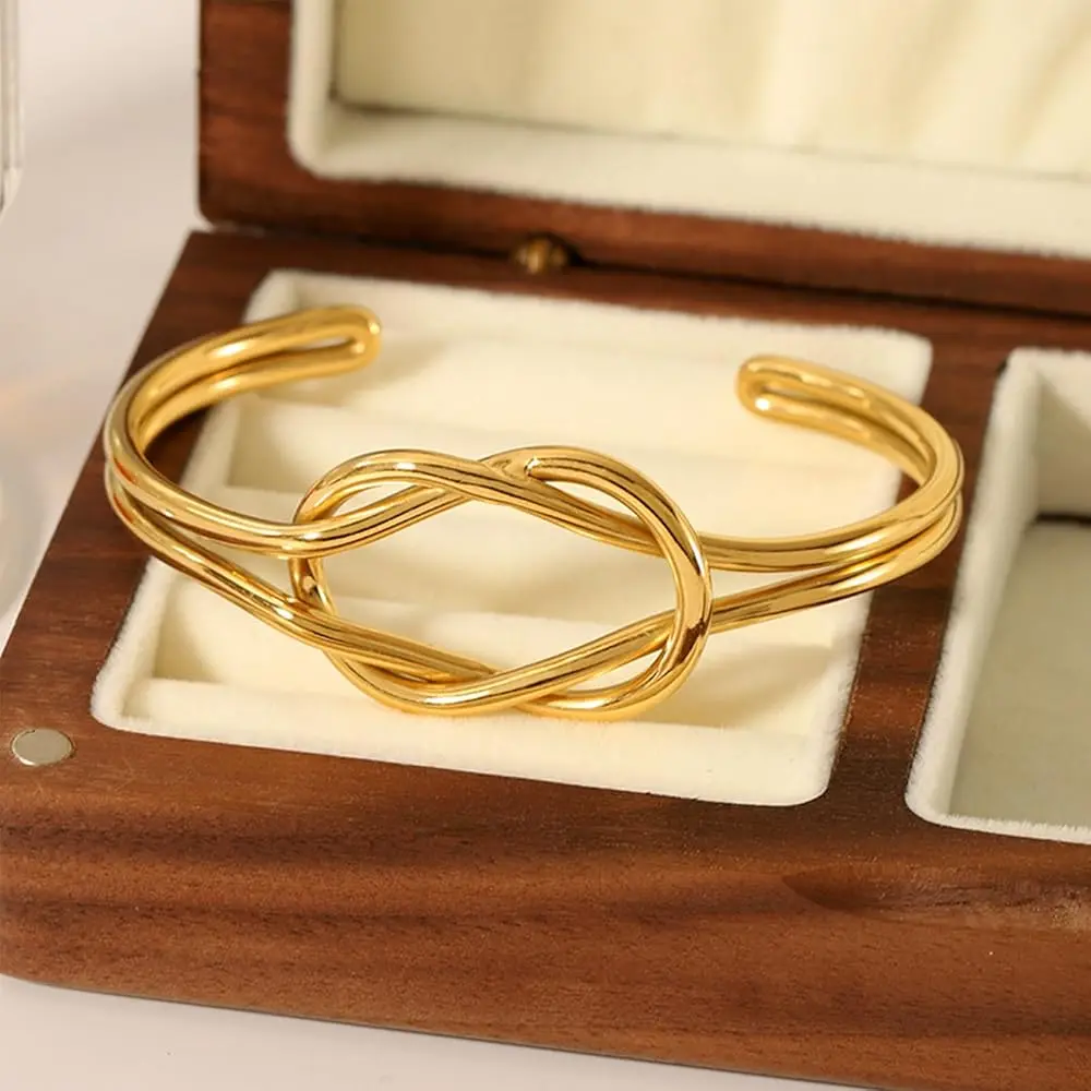 Aurora Twist Bracelet